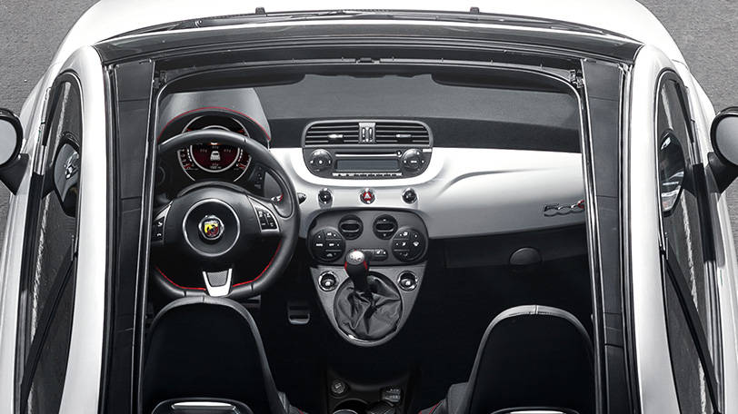 2016 Fiat Abarth Leather-Wrapped Steering Wheel