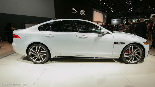 2016 Jaguar XF Picture