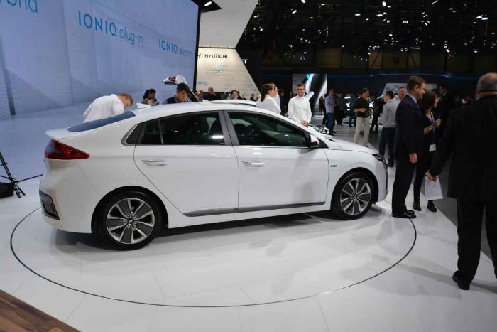 2017 Hyundai Ioniq Release