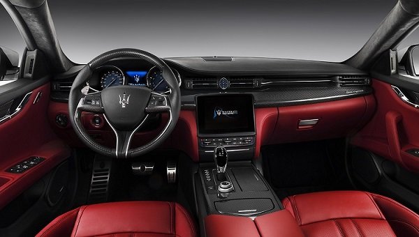 2018 Maserati Granturismo Interior
