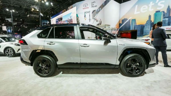 2019 Toyota Rav4 Hybrid XSE