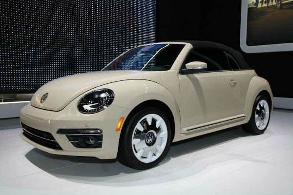 2019 Volkswagen Beetle SE