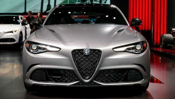 2020 Alfa Romeo Stelvio Quadrifoglio