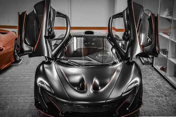 2020 McLaren P1 Black