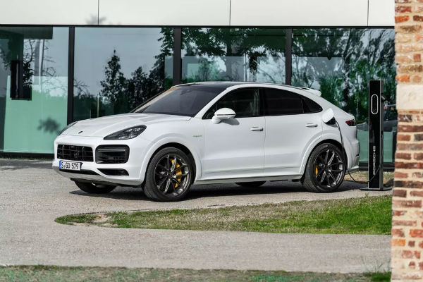 2020 Porsche Cayenne Hybrid