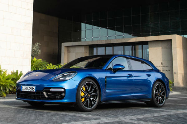 2020 Porsche Panamera GTS Turismo