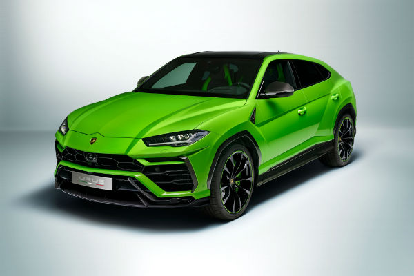 2021 Lamborghini Urus Green