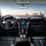 Isuzu MUX Interior