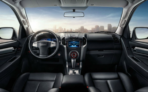 Isuzu MUX Interior