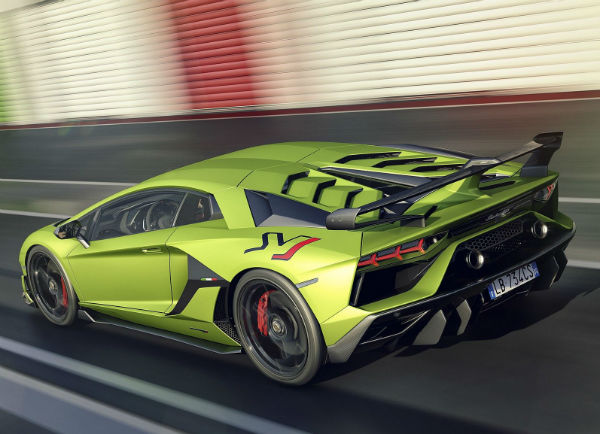 2021 Lamborghini Aventador SVJ