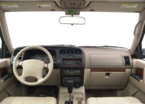 Isuzu Trooper Interior