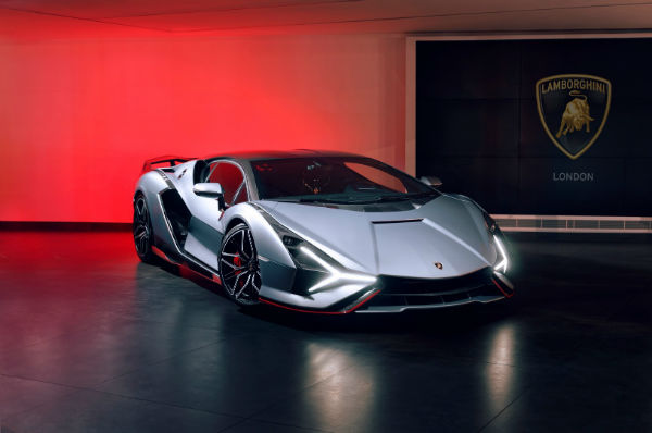 2022 Aventador Successor