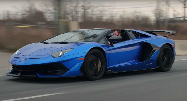 2022 Lamborghini Aventador SVJ Roadster