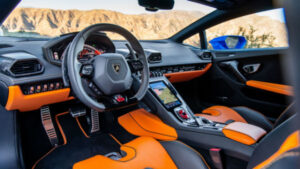 2022 Lamborghini Huracan Interior