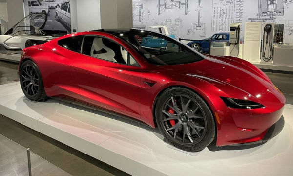 2022 Tesla Roadster SpaceX