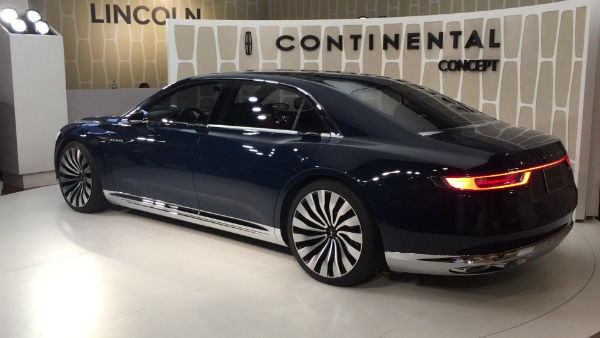 2022 Lincoln Continental Black Label