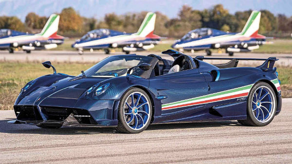 2023 Pagani Huayra Tricolore