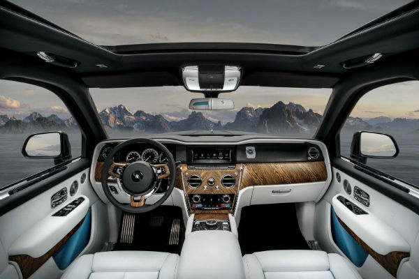 2023 Rolls-Royce Cullinan Interior