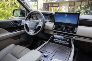 2023 Lincoln Aviator Sync 4