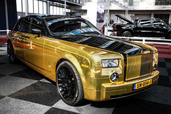 Rolls-Royce Ghost Gold