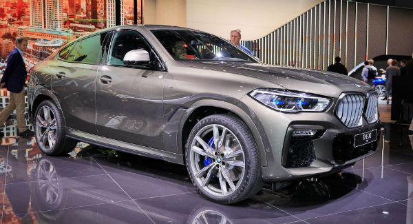 BMW X6 M50i