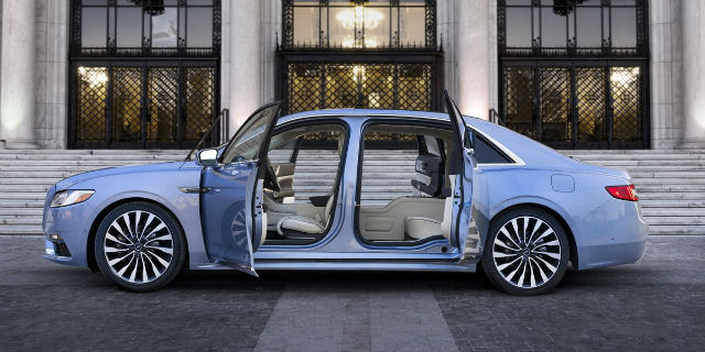 2023 Lincoln Town Car