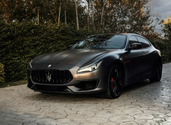 2023 Maserati Quattroporte Car