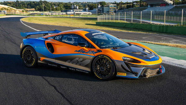 2023 McLaren 720s GT4