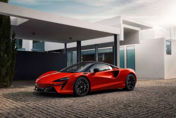 2023 McLaren Artura Car