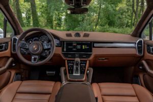 2023 Porsche Cayenne Interior