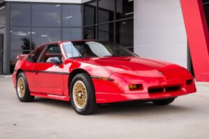 Pontiac Fiero 1988