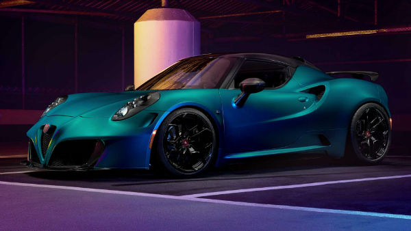 2023 Alfa Romeo 4c Car