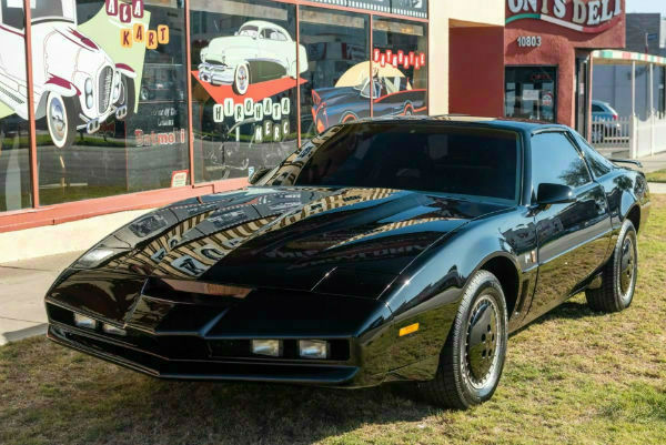 Pontiac Firebird 1982