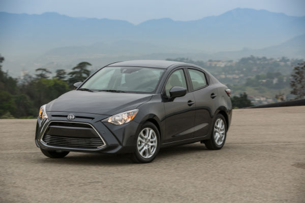 Scion iA 2015