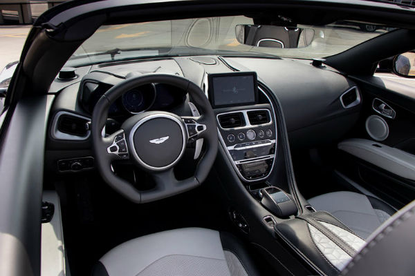 2021 Aston Martin DBS Superleggera Interior