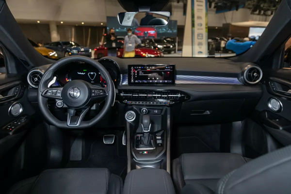 2024 Alfa Romeo Tonale Interior