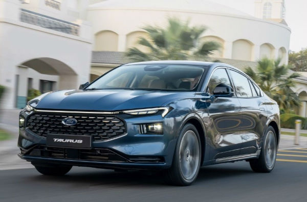 Ford Taurus 2024 Titanium