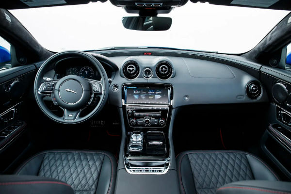 2023 Jaguar XJR575 Interior