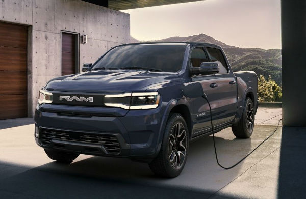 2024 RAM 1500 EV