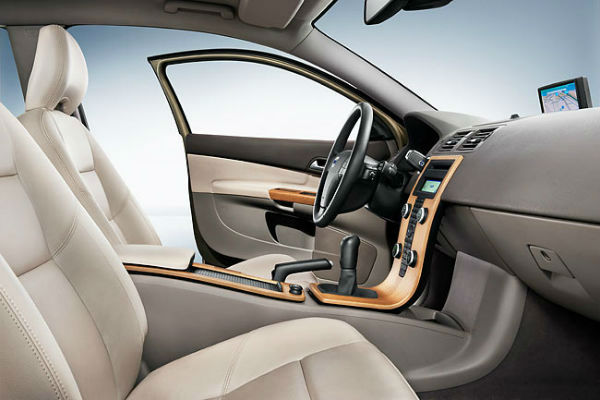 2024 Volvo C30 Interior