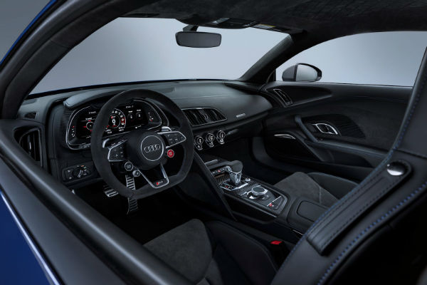 2025 Audi R8 Interior