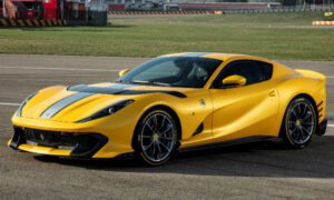 2024 Ferrari 812 Superfast Car