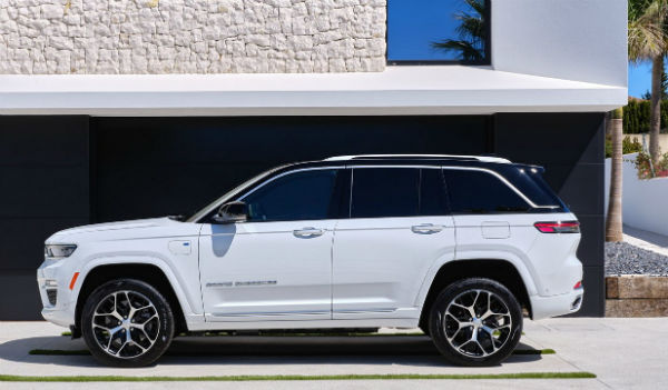 2024 Jeep Grand Cherokee 4xe Trailhawk