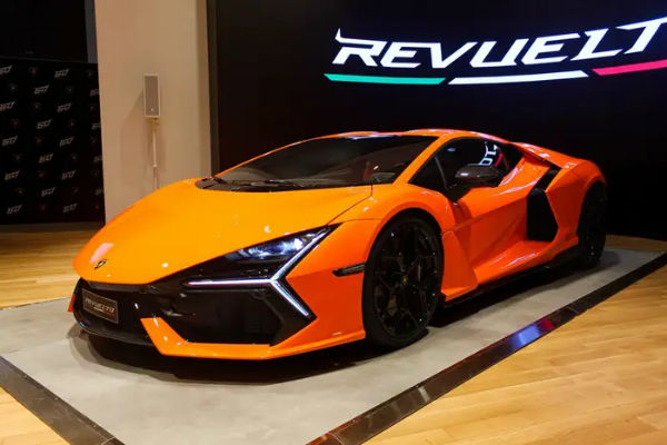 2024 Lamborghini Revuelto Hybrid Supercar