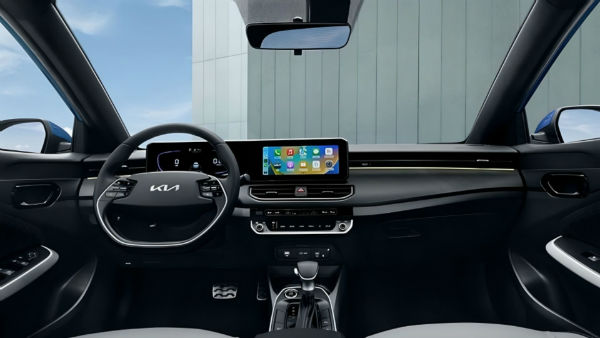 2025 KIA Rio Interior