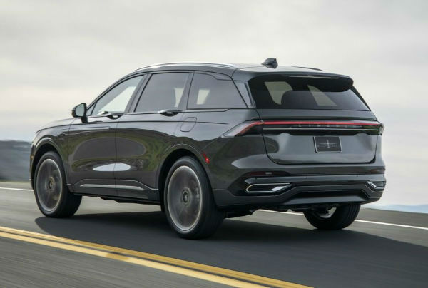 2025 Lincoln Nautilus Car