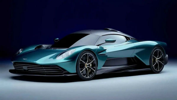 2025 Aston Martin Valhalla Car