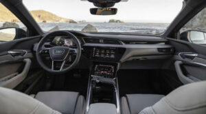 2025 Audi Q8 Interior