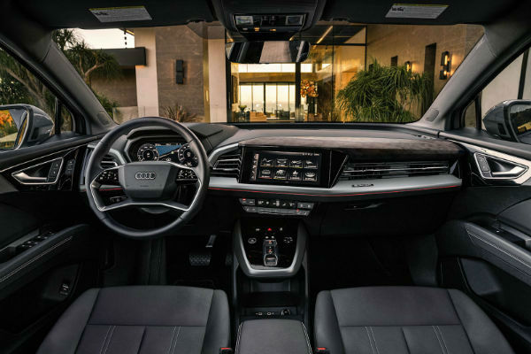 Audi Q4 2025 Interior