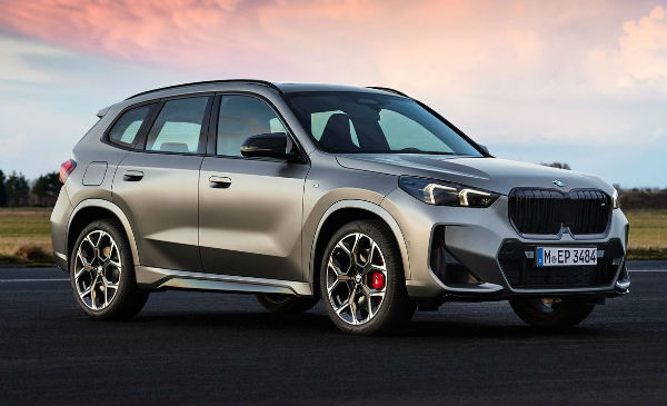 2025 BMW X1 Car